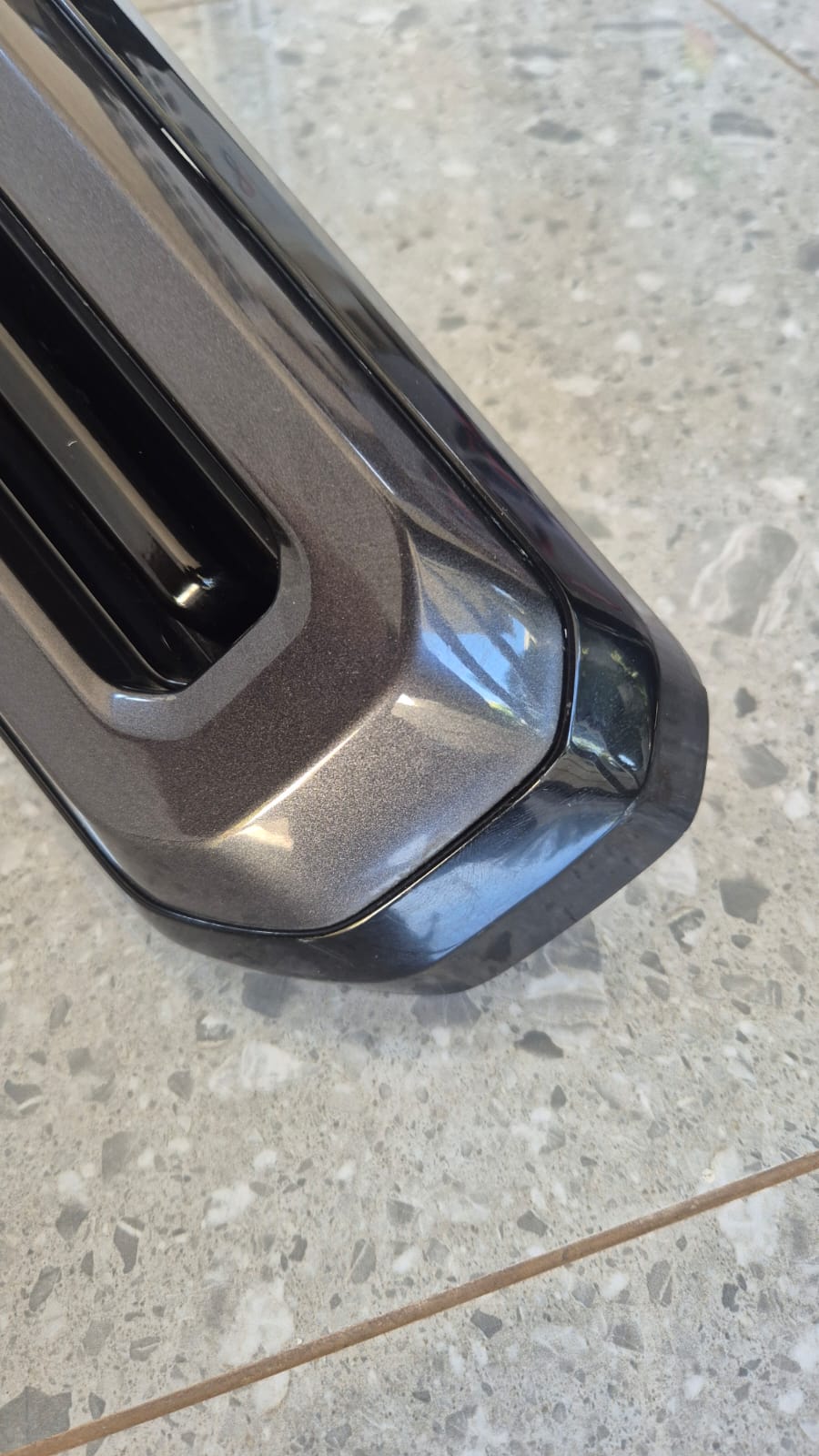 Ford Ranger Next-Gen | 2023+ XLT |  Display Wildtrak Grill OEM (Without Middle Cover)