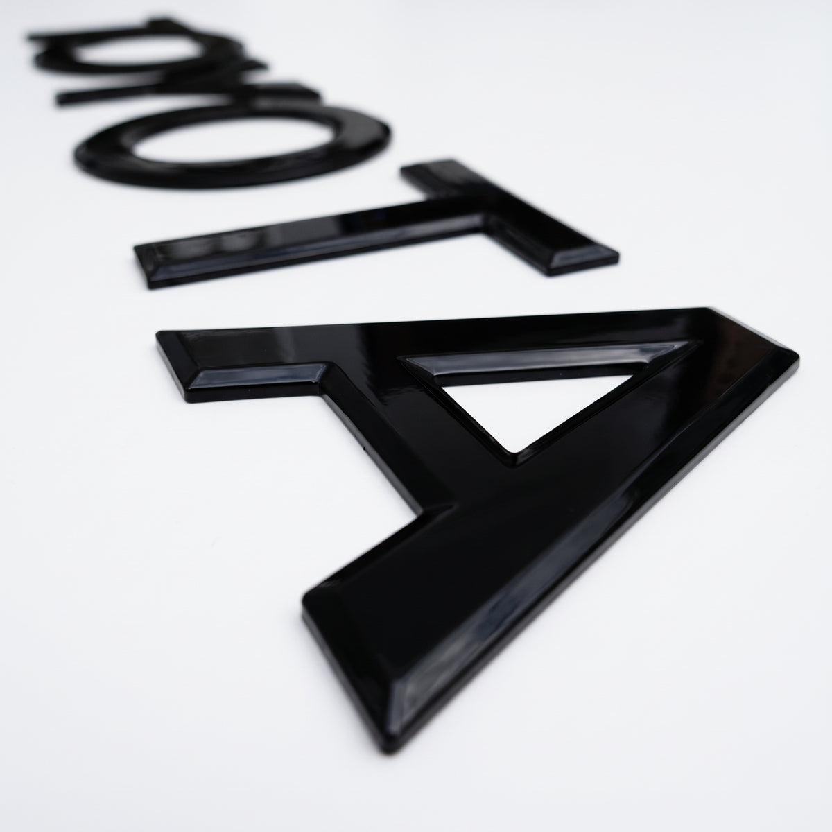 Toyota Hilux Travo 2026 | Tailgate TOYOTA Lettering 3D Moulded  | Gloss Black